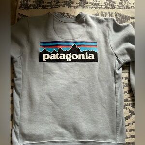 Patagonia cru neck, only wore a couple times. Gender neutral. Women’s M. Men’s S